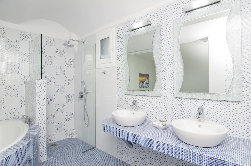 דירות פריבולוס White & Blue חדר תמונה